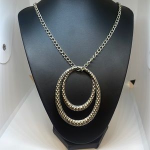 Double O Necklace